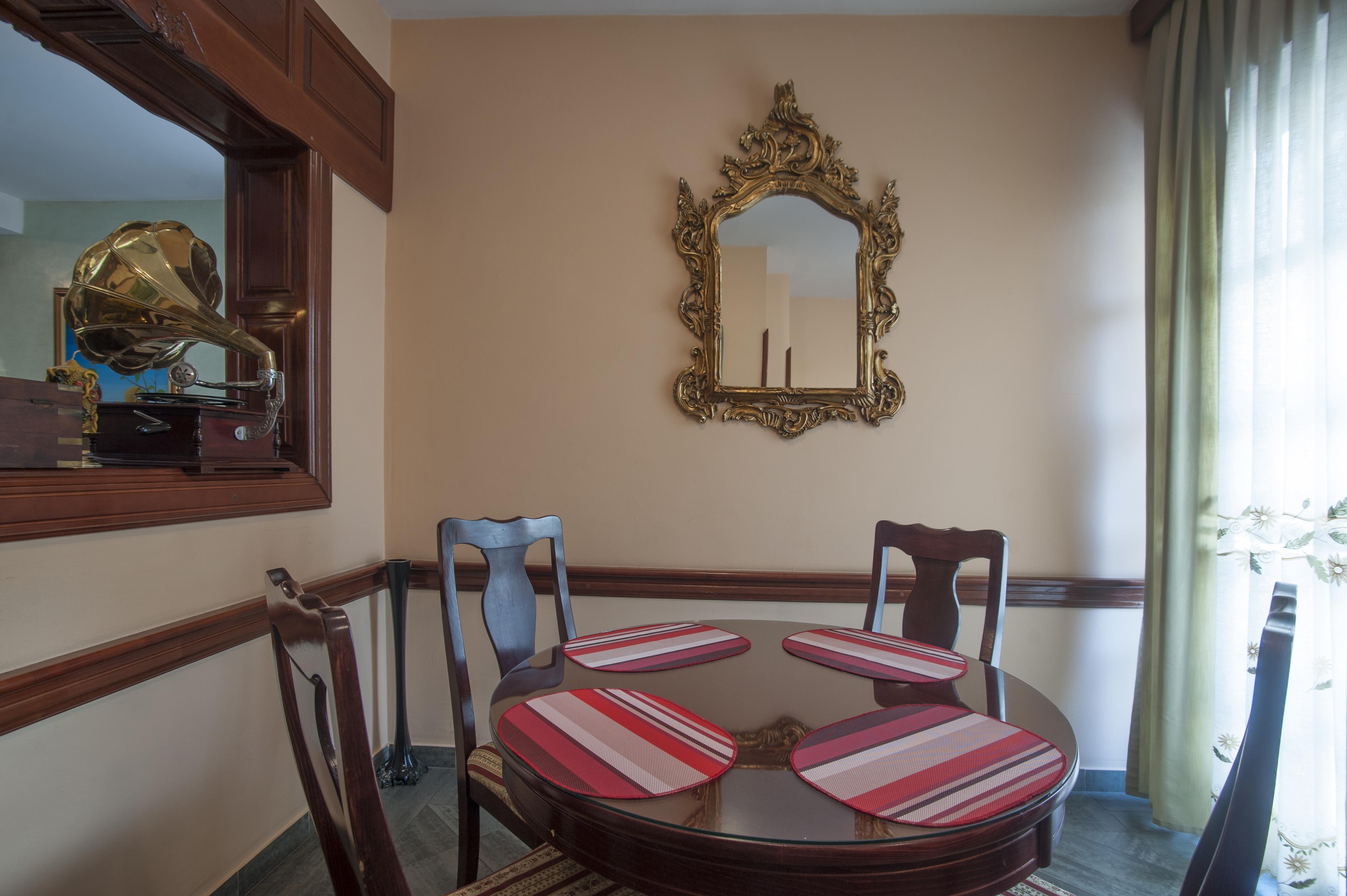 Hotel Vila Lux Budva Eksteriør billede