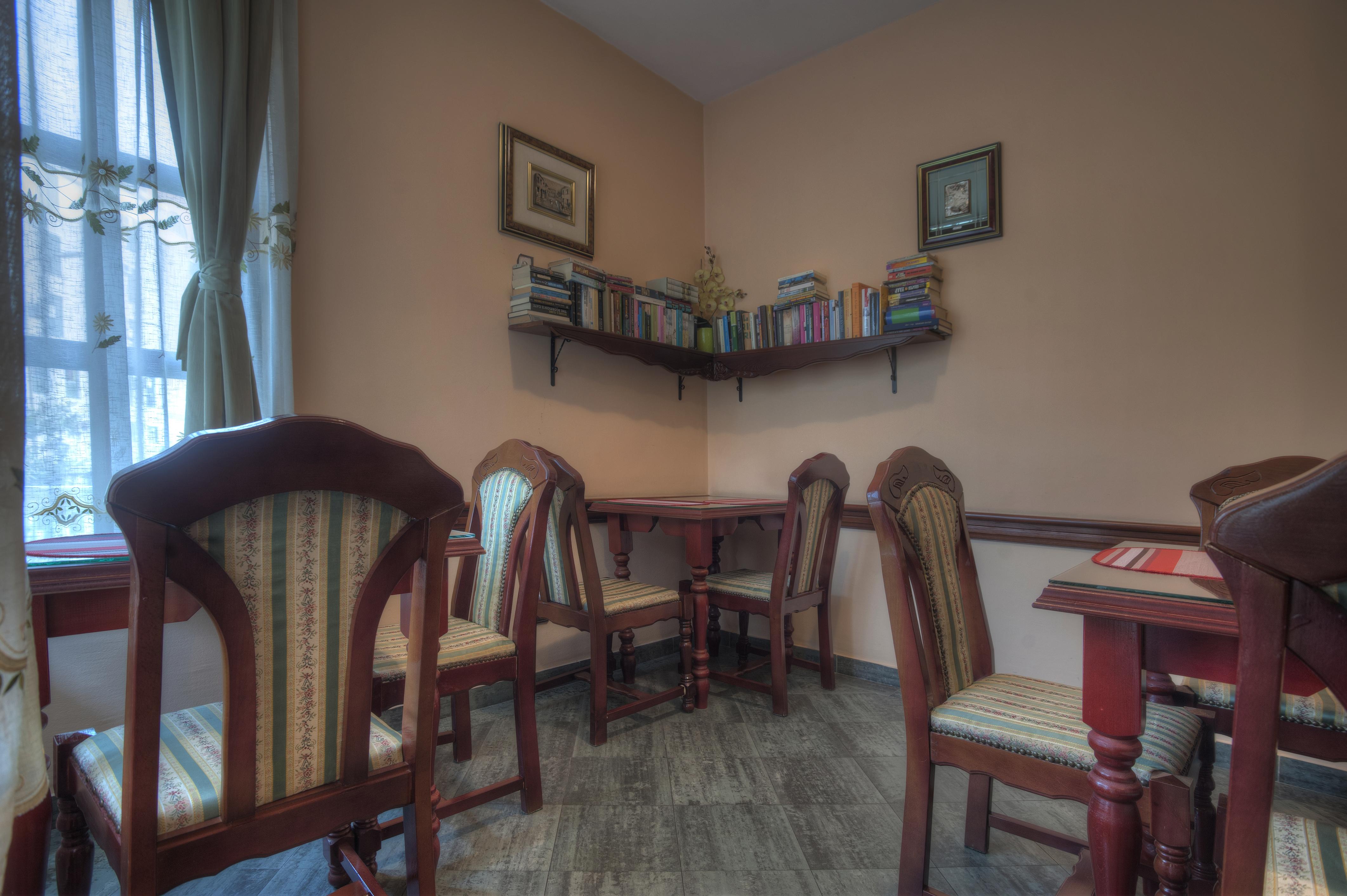 Hotel Vila Lux Budva Eksteriør billede
