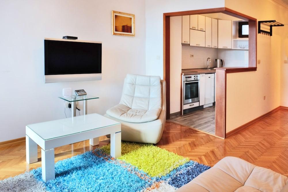 Hotel Vila Lux Budva Eksteriør billede
