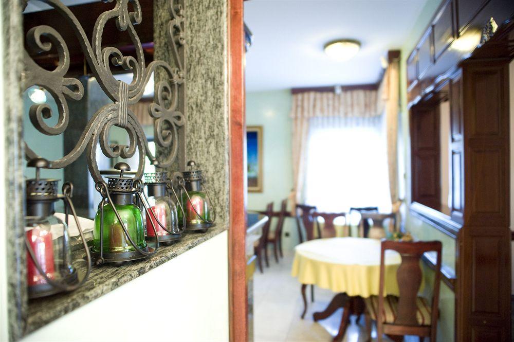 Hotel Vila Lux Budva Eksteriør billede
