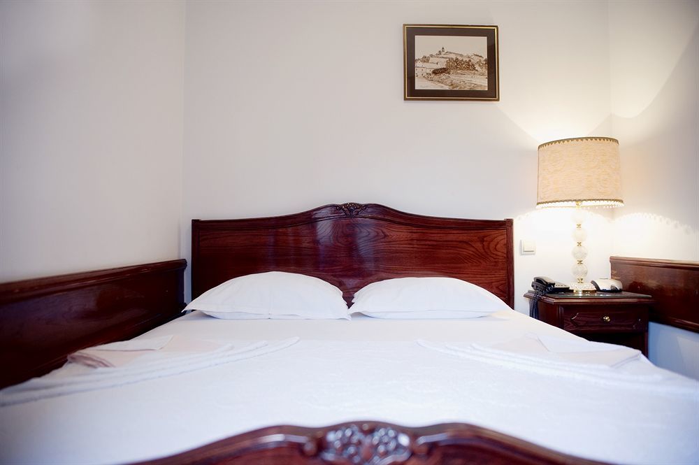 Hotel Vila Lux Budva Eksteriør billede