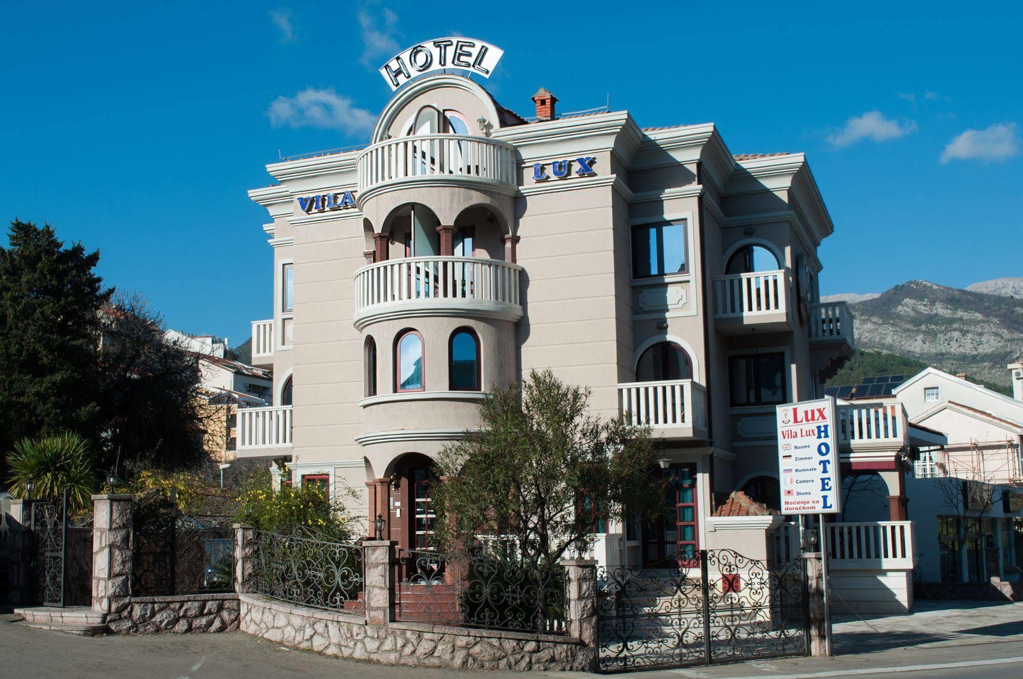 Hotel Vila Lux Budva Eksteriør billede